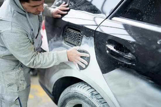 Servicio de Latonería y Pintura Automotriz - taller de latonería y pintura automotriz en Bogotá (2)